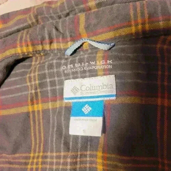 Plaid Omni-wick Advanced Evaporation Flannel Shirt by Columbia, Size S - Picture 3 of 4